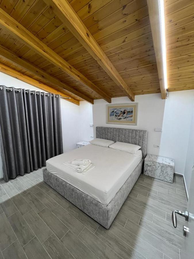 Trip-Stop Apartments Vlorë Esterno foto
